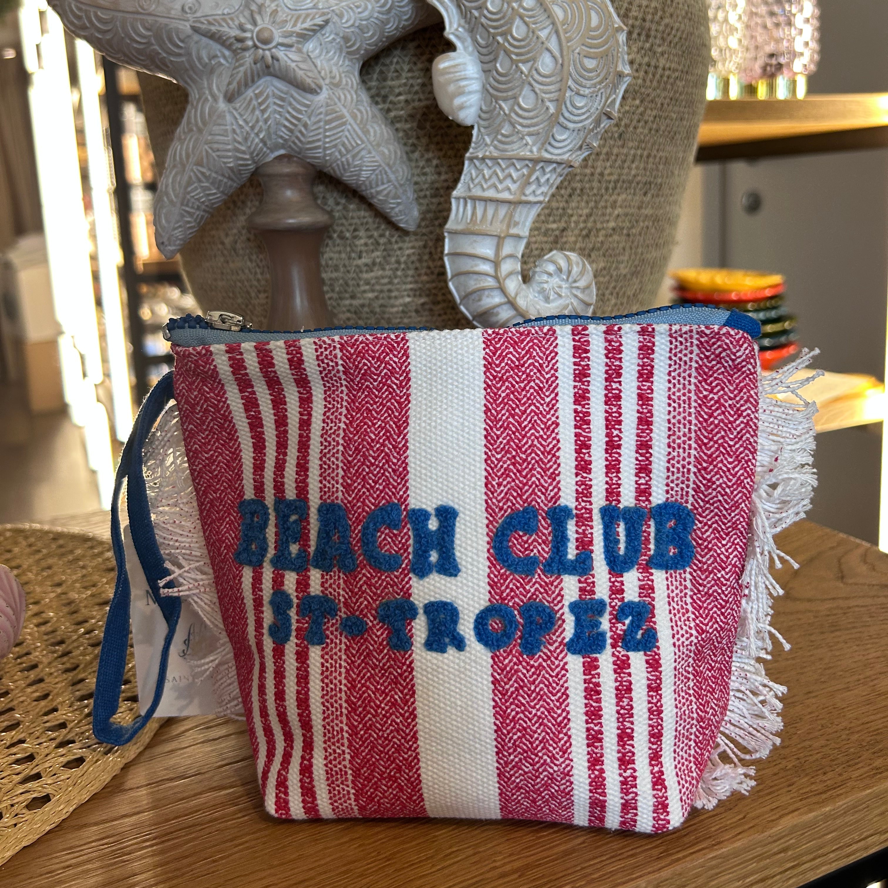 Pochette Beach Club