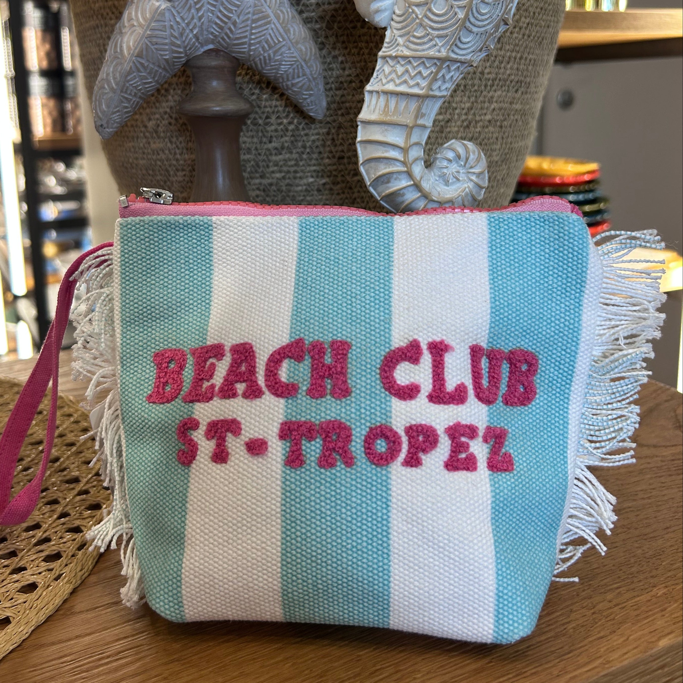 Pochette Beach Club